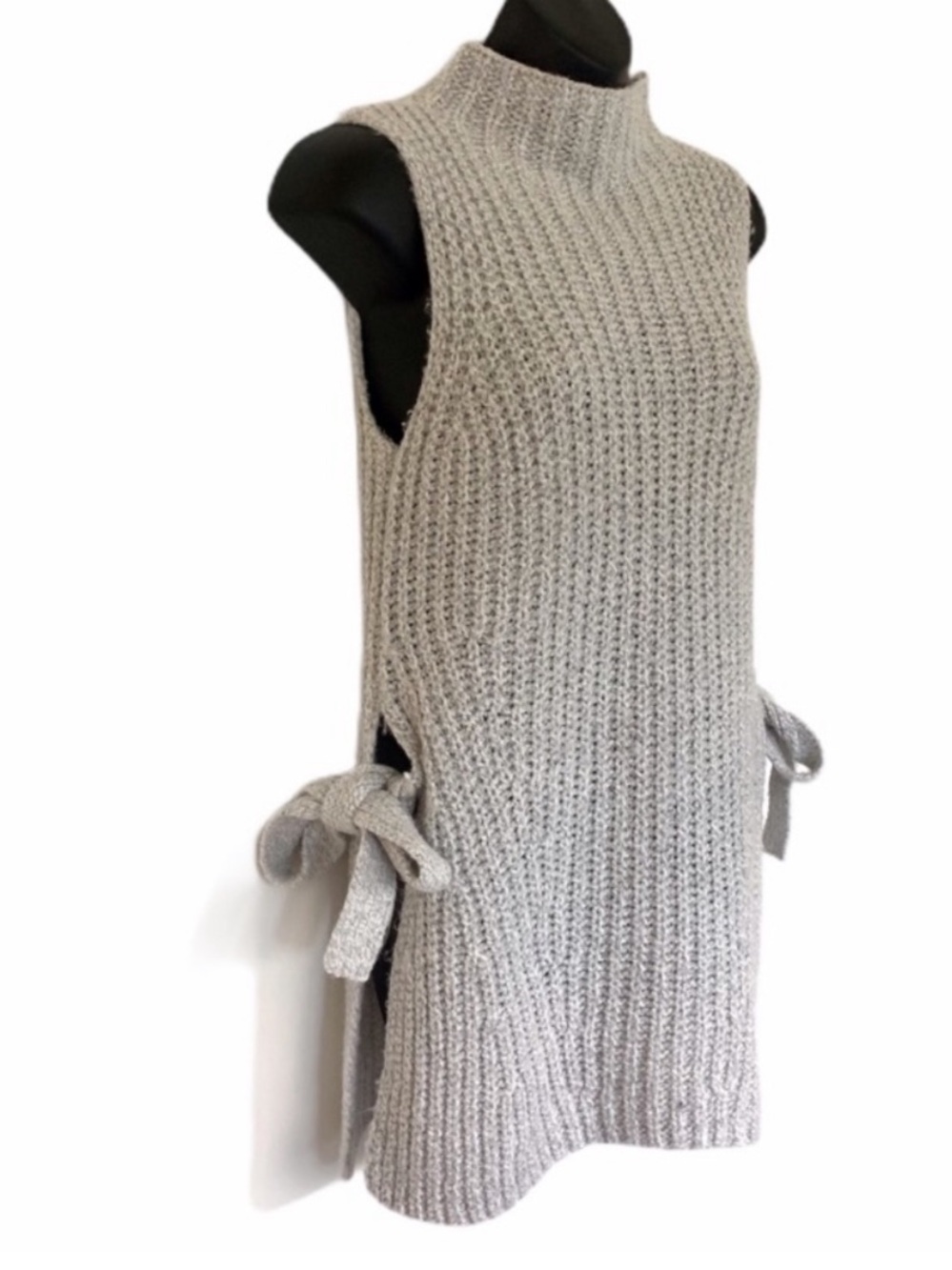 Ann Taylor Side Split Sleeveless Tunic/Sweater - Picture 2 of 13